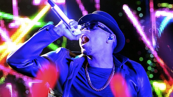 Grammys 2012: Chris Brown/ David Guetta Performance